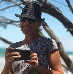 Meet your Posher, Brooke